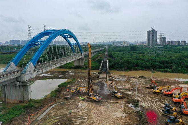 引江濟淮工程新篇章 最后一處鐵路改建工程開工，網絡工程同步推進